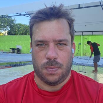 Emprego de babá em Cabo Frio: emprego de babá Felipe