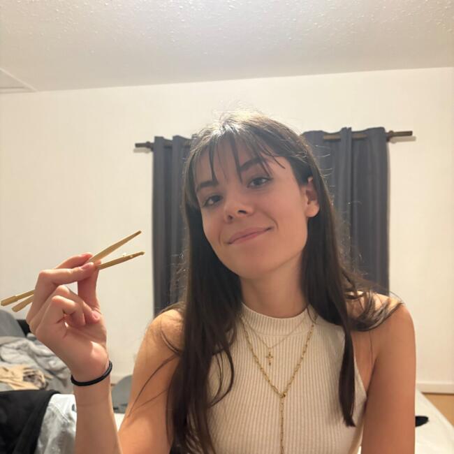 Babysitter in Poitiers: Clara