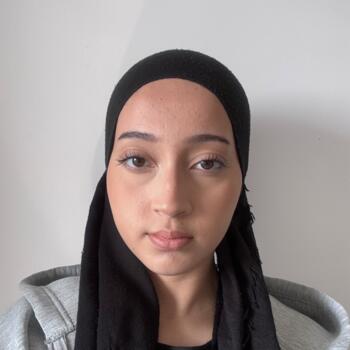 Babysitter Villiers-le-Bel: Khadija