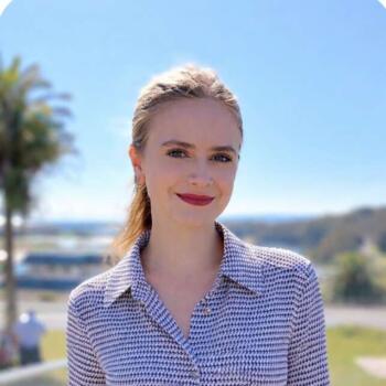 Babysitter in Narooma: Violet