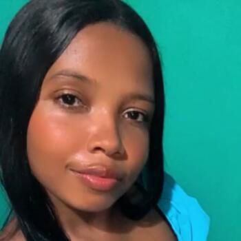 Babysitter in Cuiabá: Livia