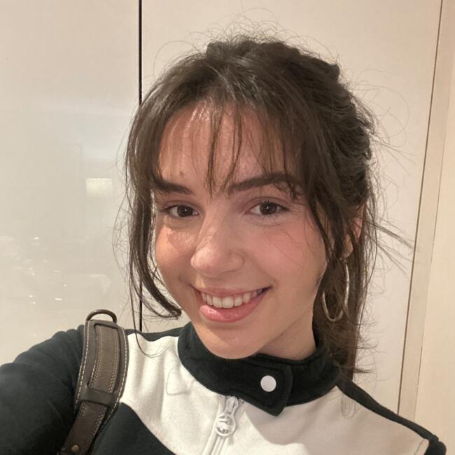 Babysitter in Melbourne: Eleni
