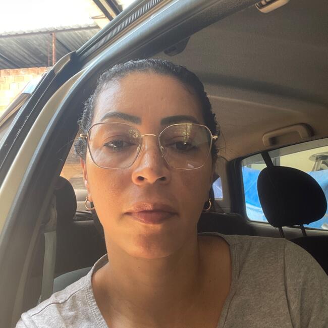 Babysitter in Betim: Daniela