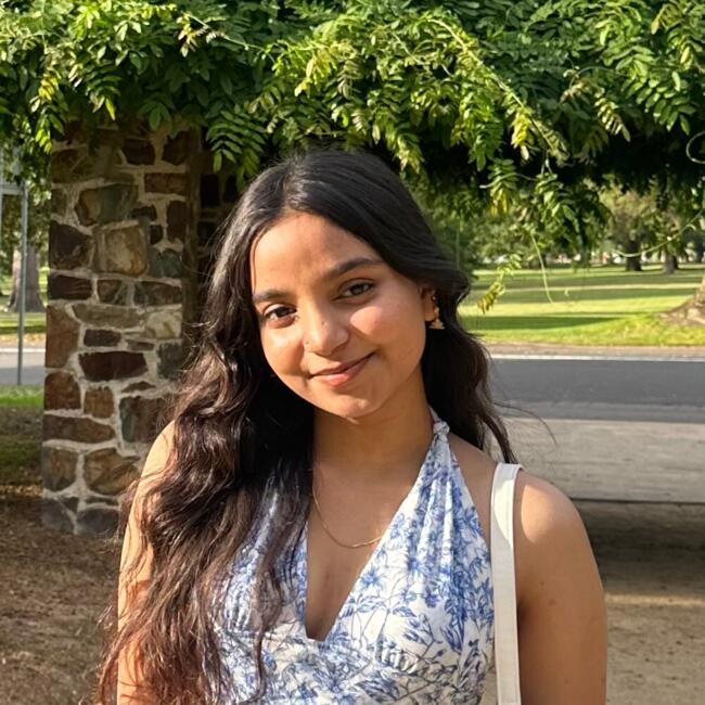 Babysitter in Melbourne: Yuvardya