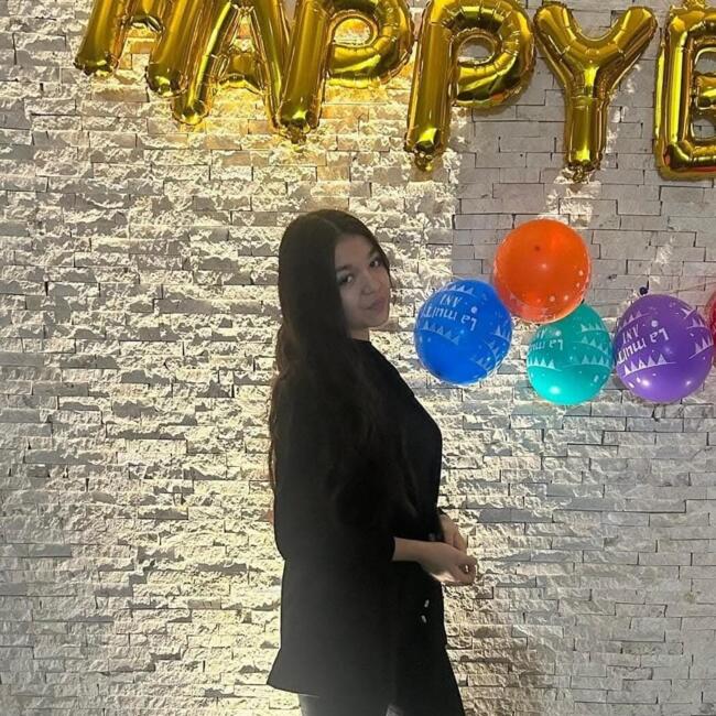 Babysitter in Arad: Mela