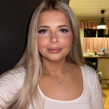Barnvakt i Falkenberg: Alva