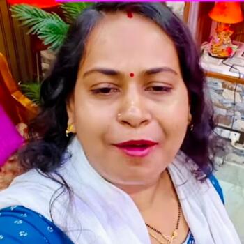 Babysitter in Chunchura: Mousumi