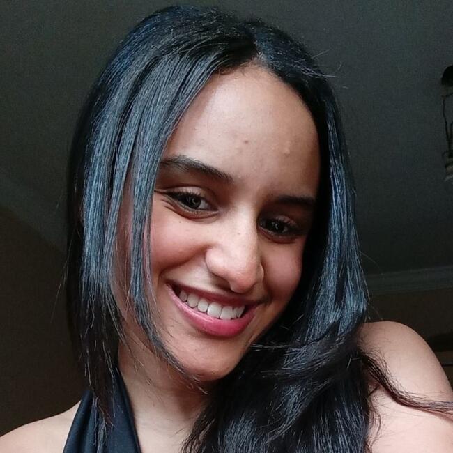 Babá em Brasília: Anna Júlia Sousa