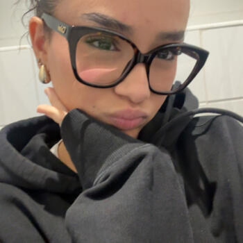 Babysitter in Bordeaux: Yasmine