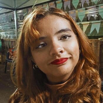 Babá em Brasília: Juliana
