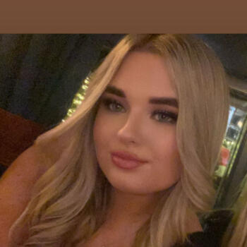 Babysitter in Adare: Ella