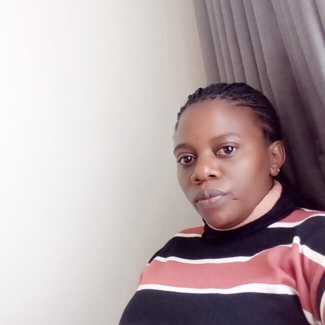 Nanny in Jazīrat Abū Z̧aby: Ruth