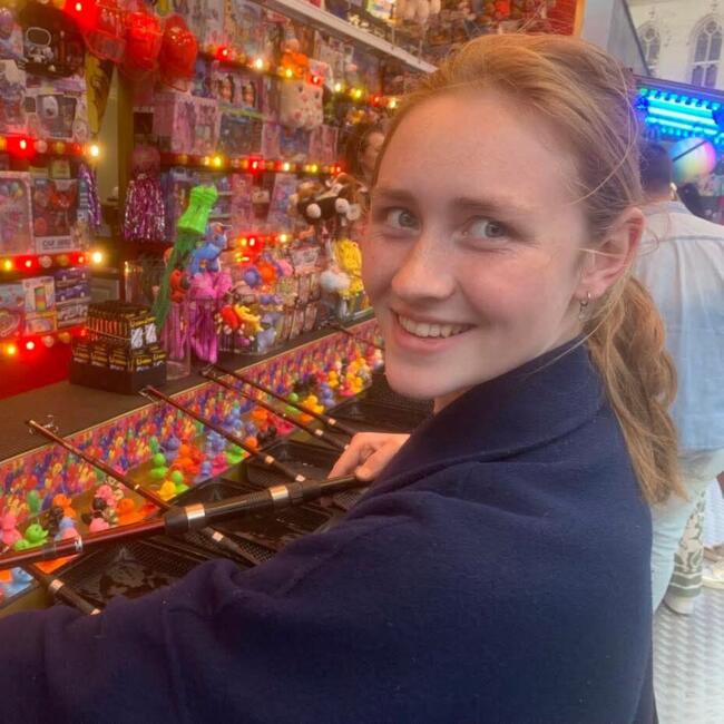 Babysitter em Gold Coast: Maja