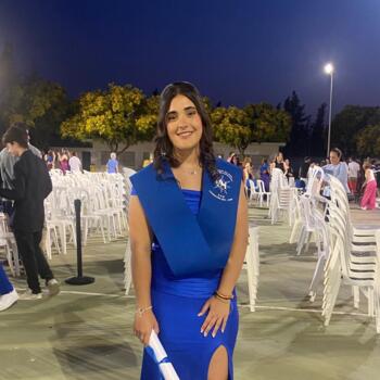 Niñera en Marbella: Julia