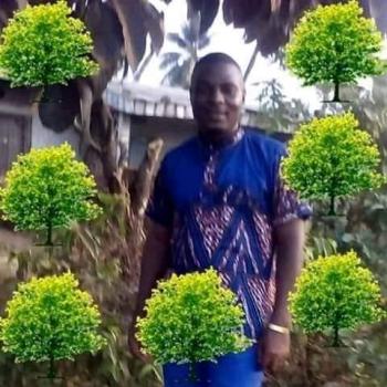 Agence de garde d'enfants Hillion: Nchuoji