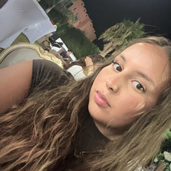 Babysitter in Malakoff: Lyna