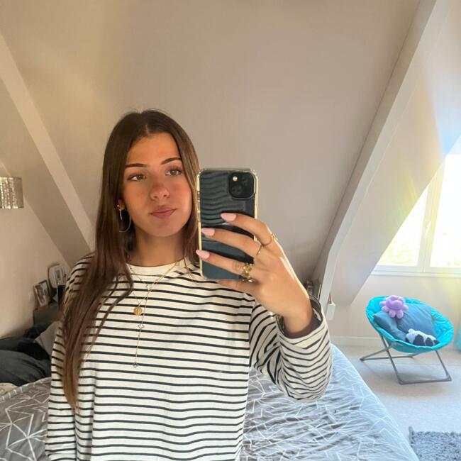 Babysitter in Angers: Lise