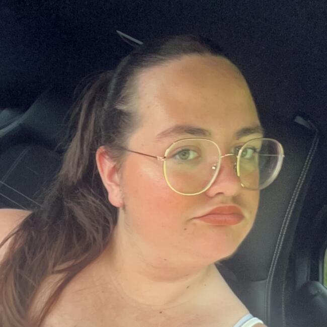 Babysitter in Fretterans: Analeen