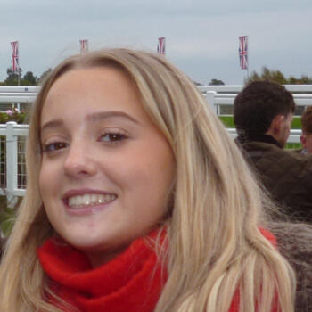 Babysitter in Oxford: Violet