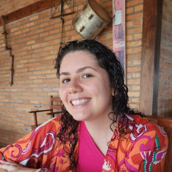 Babá em Jaú: Ayla