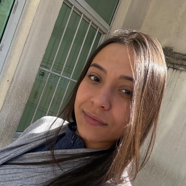 Babysitter in São Paulo: Victoria