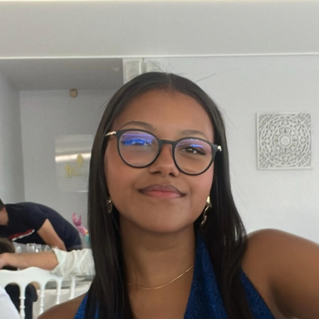 Babysitter em Coimbra: Núria