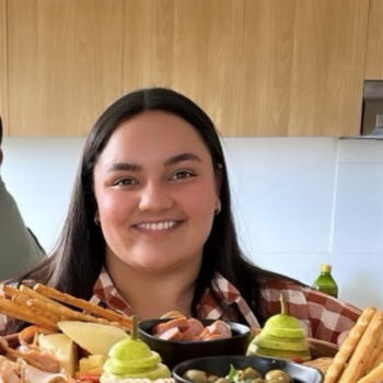 Babysitter Drysdale: Veronica