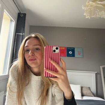 Babysitter in Ladoix-Serrigny: Eva
