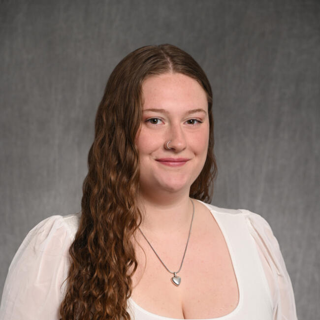 Baby-sitter in Etobicoke: Julia
