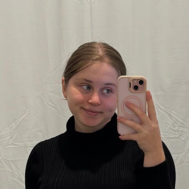 Babysitter in Christchurch: Lucy
