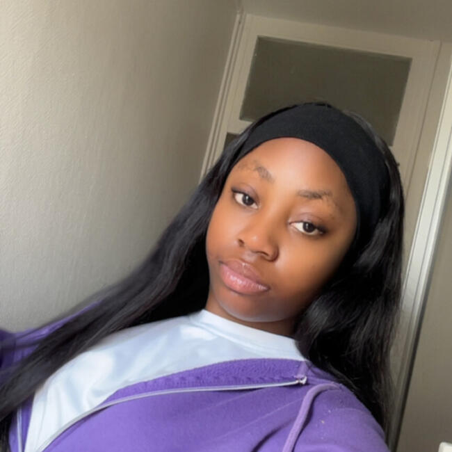 Babysitter in Chalon-sur-Saône: Cassy