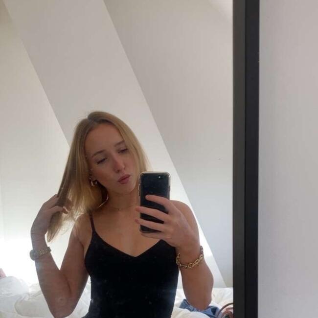 Babysitter in Edegem: Anna