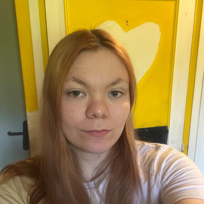 Babysitter in Aubergenville: Lili