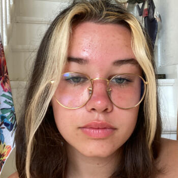 Baby-sitter in Chelles: Leelou