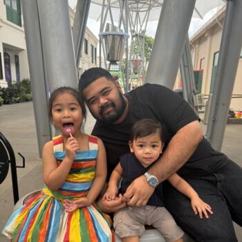 Singapore Island的临时保姆工作: 临时保姆工作 Muhaimin