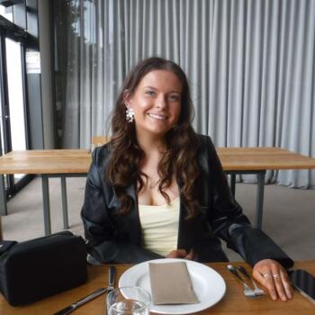 Babysitter in Hobart: Shelbii