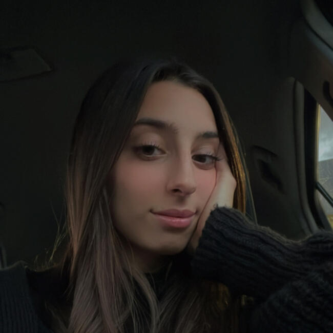 Babysitter in Pomezia: Lucrezia