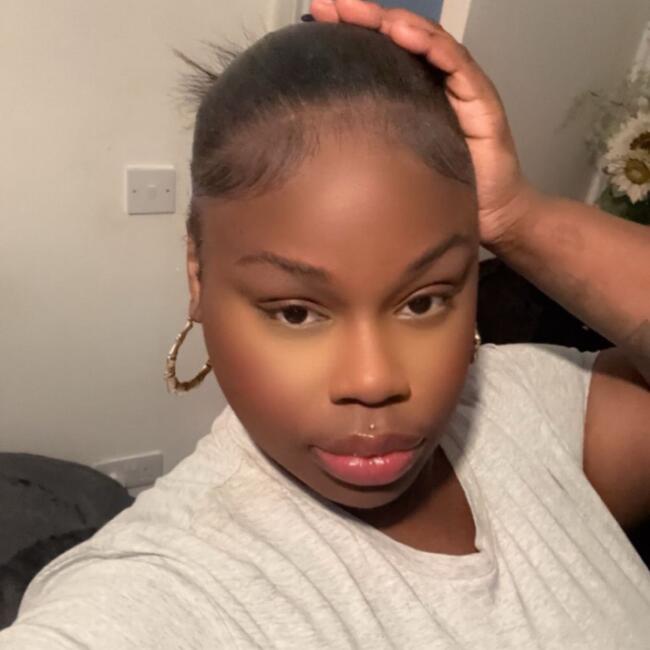 Babysitter in Mitcham: Shentoya