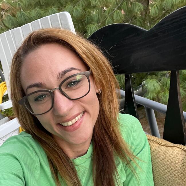 Bébiszitter Török-bálint területén: Petra