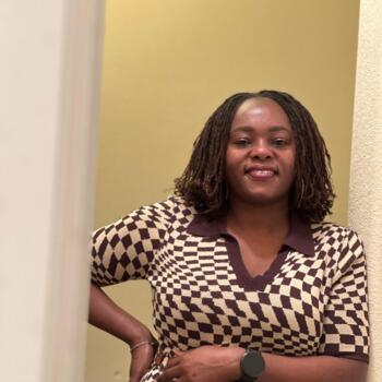 Babysitter in Lewisville: Joyce