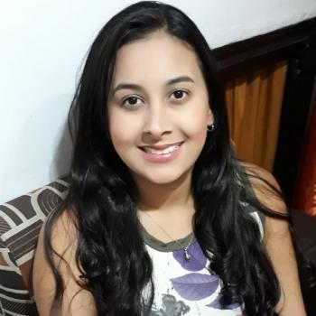 Niñera Caldas: MARIA ANGELICA