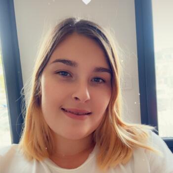 Babysitter Camon: Anelyne