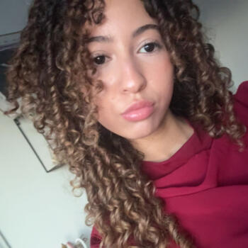 Babysitter in Levallois-Perret: Soukaina