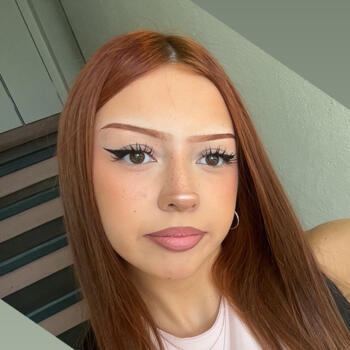 Babysitter in Saint Egreve: Leana