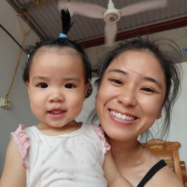 Babysitter in Hanoi: Dương Ánh