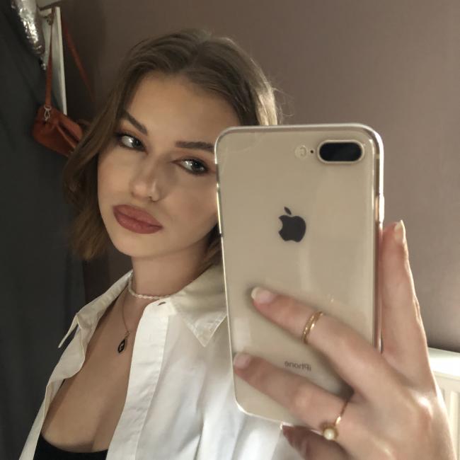 Niñera en Nouzonville: Elsa