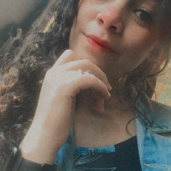Emprego de babá em Itajaí: emprego de babá Debora