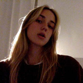 Babysitter in Bucharest: Lorenza