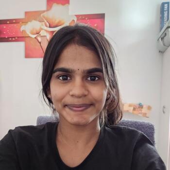 Babysitter in Berlin: Divya