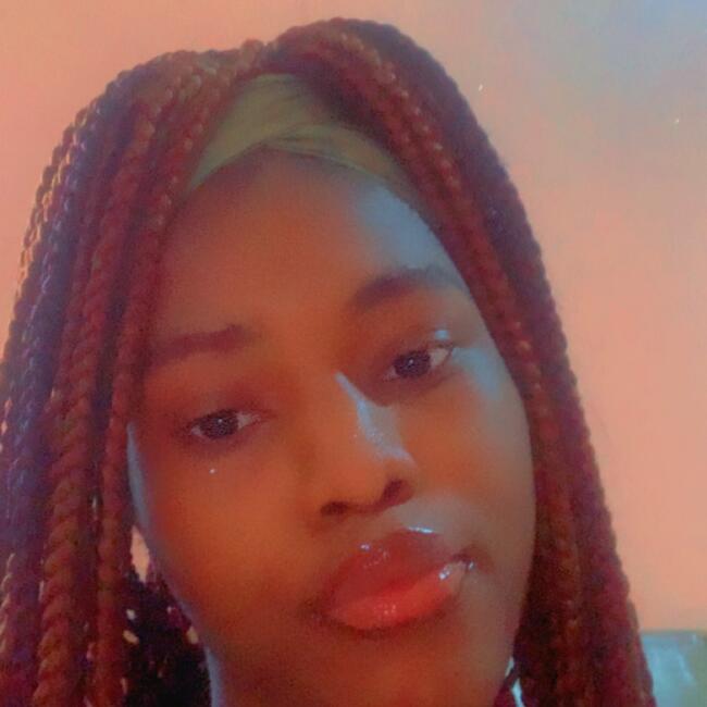 Baby-sitter in Winnipeg: Paige